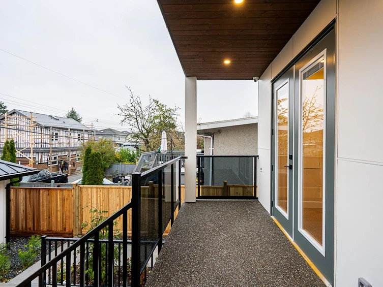 2331 E 49th Avenue, Vancouver, BC, V5S 1J3 - 27