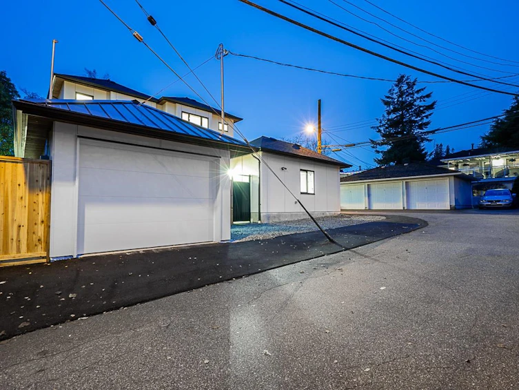 2331 E 49th Avenue, Vancouver, BC, V5S 1J3 - 33