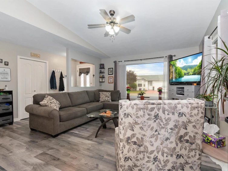33-45918 Knight Road, Chilliwack, BC, V2R 3X5 - 4