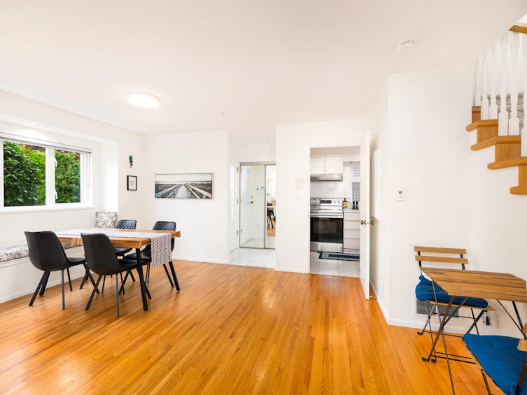 2718 W 3rd Avenue, Vancouver, BC, V6K 1M5 - 5