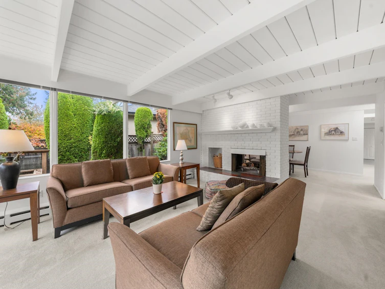 749 Winona Avenue, North Vancouver, BC, V7R 2B2 - 3