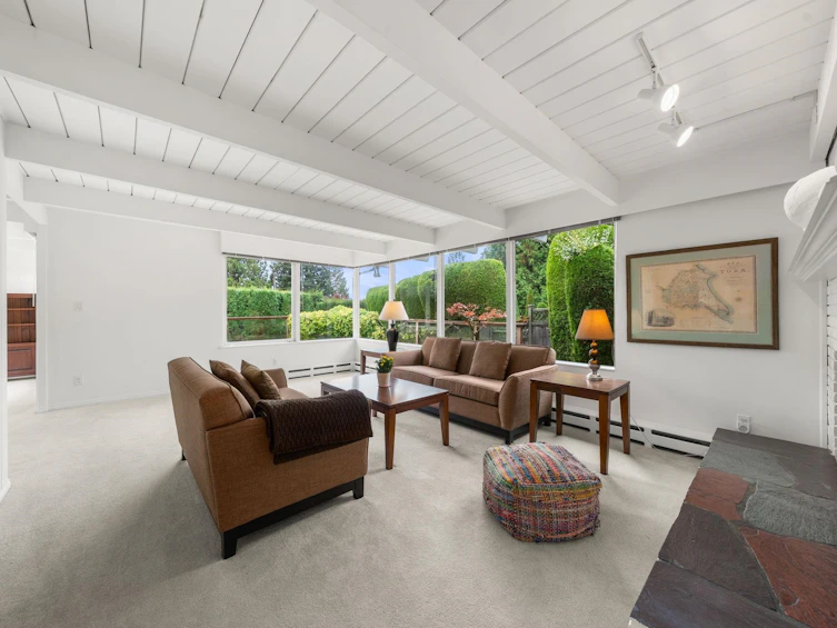 749 Winona Avenue, North Vancouver, BC, V7R 2B2 - 2