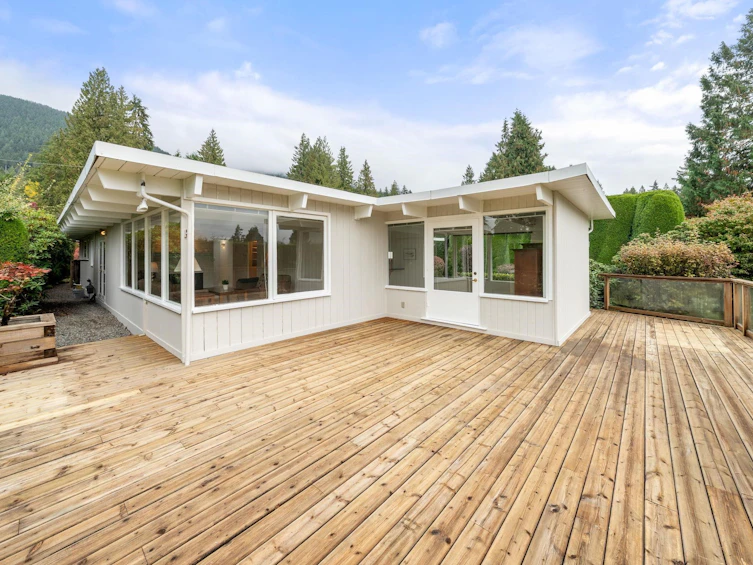 749 Winona Avenue, North Vancouver, BC, V7R 2B2 - 12