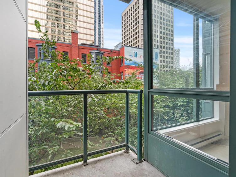 310-1239 W Georgia Street, Vancouver, BC, V6E 4R8 - 17