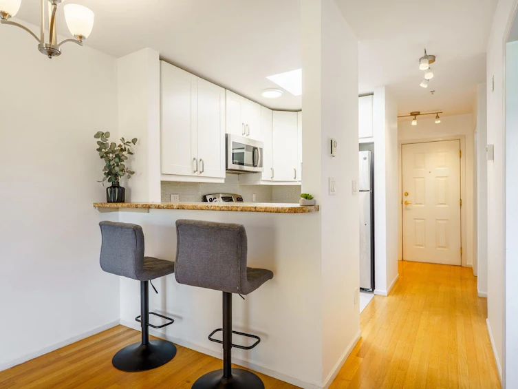 410-2388 Triumph Street, Vancouver, BC, V5L 1L5 - 11