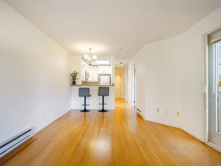 410-2388 Triumph Street, Vancouver, BC, V5L 1L5 - 10