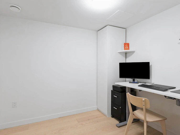 112-650 E 2nd Street, North Vancouver, BC, V7L 1E3 - 15