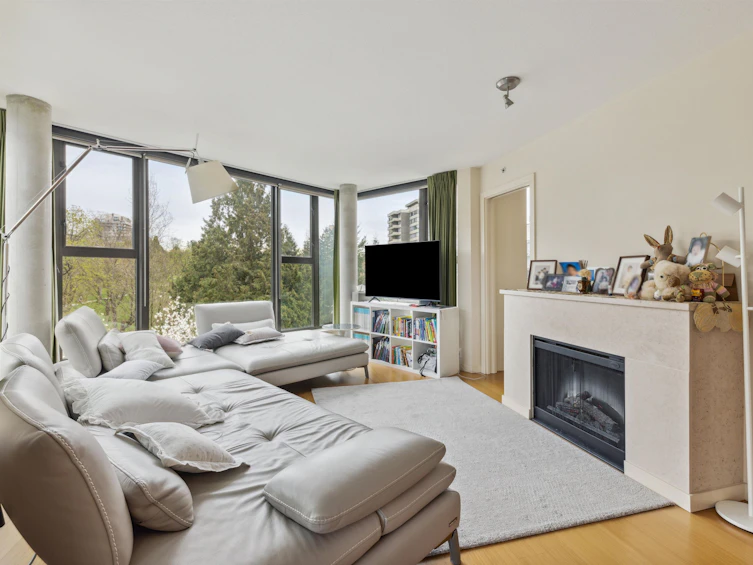501-683 Victoria Park West, North Vancouver, BC, V7M 0A2 - 4