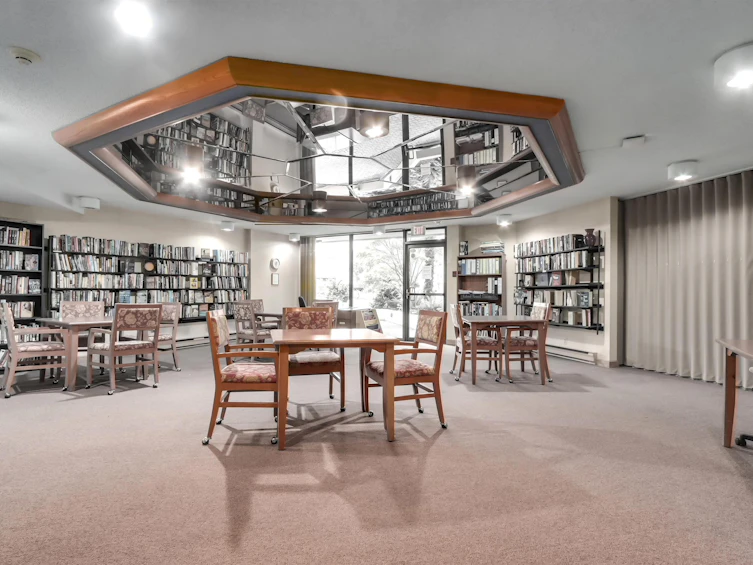G01-1490 Pennyfarthing Drive, Vancouver, BC, V6J 4Z3 - 9