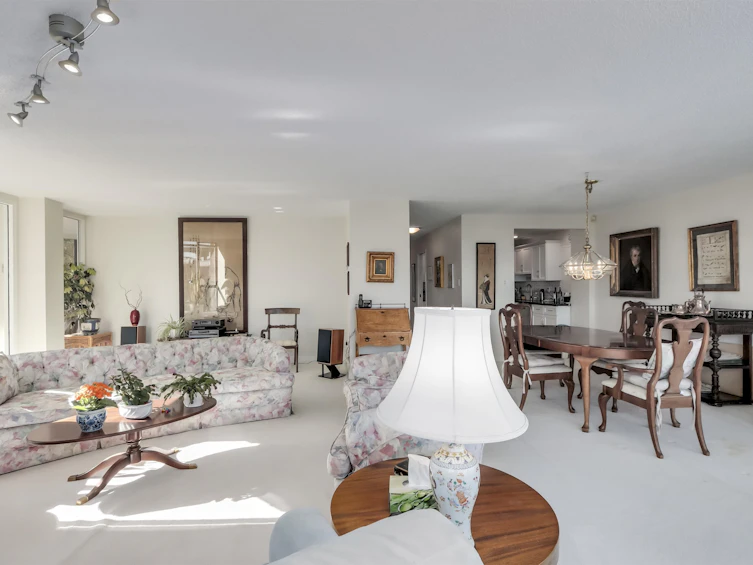 G01-1490 Pennyfarthing Drive, Vancouver, BC, V6J 4Z3 - 3