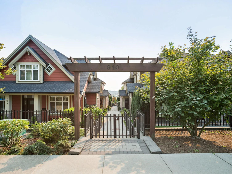 102-910 Delestre Avenue, Coquitlam, BC, V3K 2G6 - 34