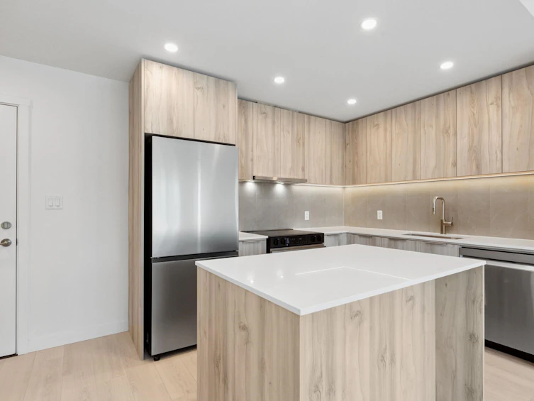 PH617-3596 Malsum Drive, North Vancouver, BC, V7G 0B5 - 4