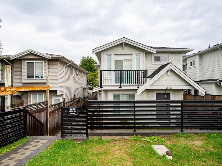 #2-4675 Canada Way, Burnaby, BC, V5G 1K9 - 24