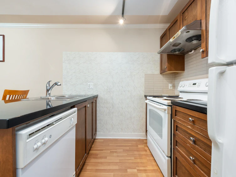 218-2265 E Hastings Street, Vancouver, BC, V5L 1V3 - 5