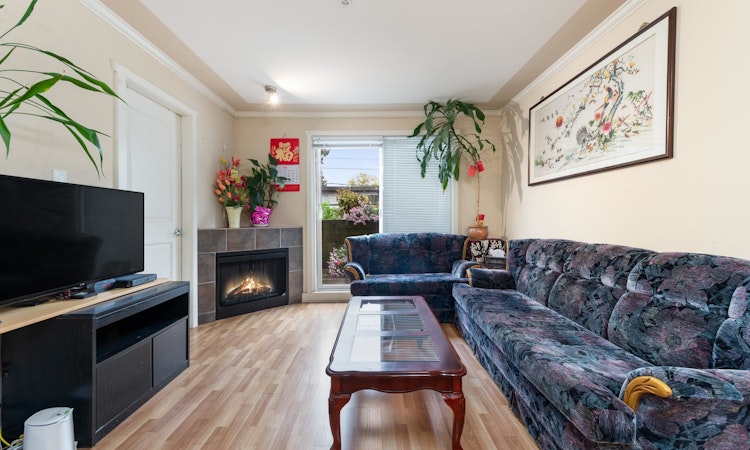 218-2265 E Hastings Street