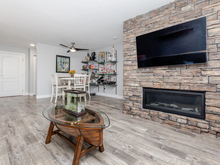 102-20894 57 Avenue, Langley, BC, V3A 8M7 - 8