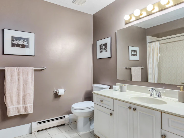 1845 W 62nd Avenue, Vancouver, BC, V6P 2G3 - 21