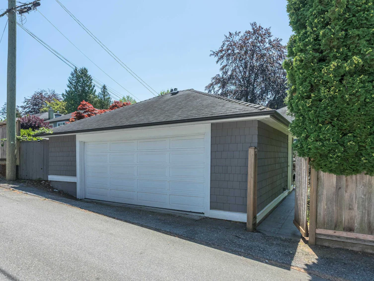 1845 W 62nd Avenue, Vancouver, BC, V6P 2G3 - 27