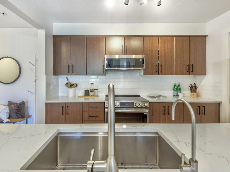 302-3240 St Johns Street, Port Moody, BC, V3H 0C1 - 12