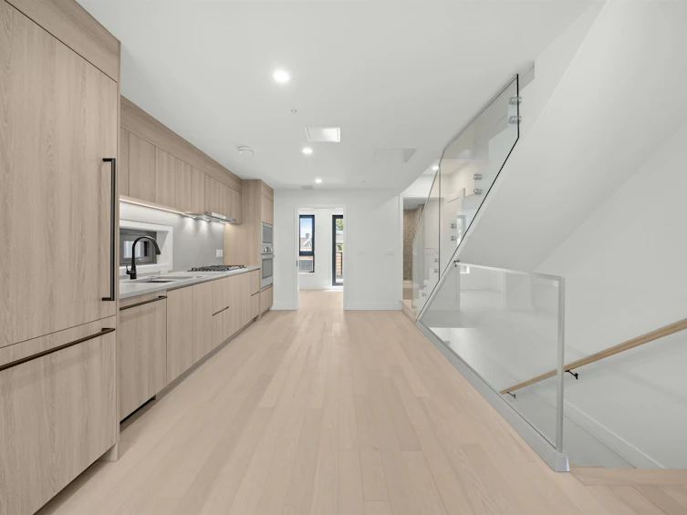6272 Oak Street, Vancouver, BC, V6M 2W4 - 8
