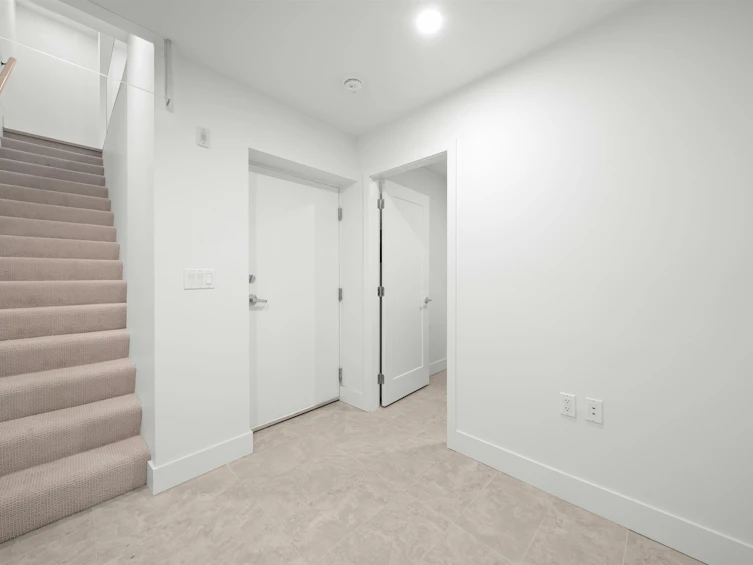 6272 Oak Street, Vancouver, BC, V6M 2W4 - 25