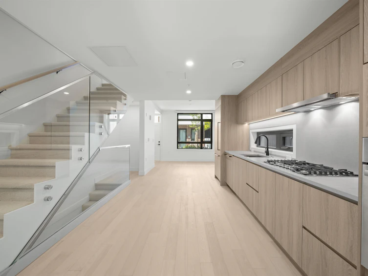 6272 Oak Street, Vancouver, BC, V6M 2W4 - 11
