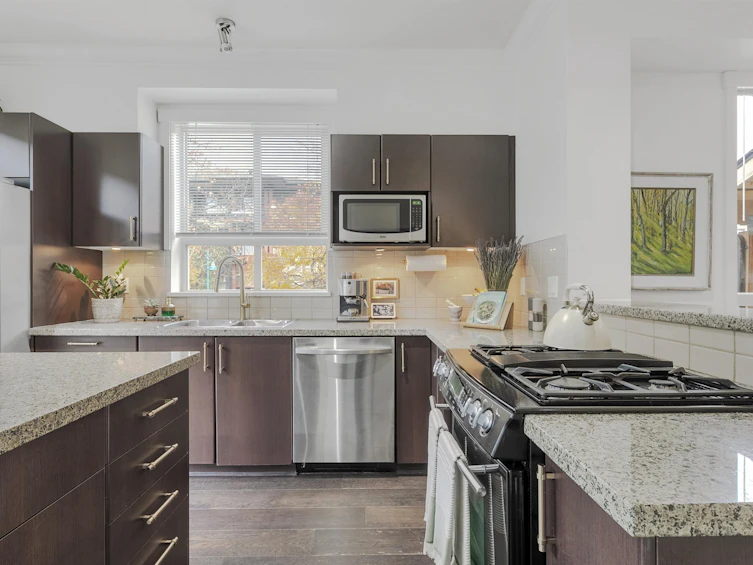 21-301 Klahanie Drive, Port Moody, BC, V3H 0C2 - 11
