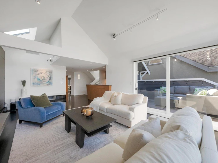 3262 W 1st Avenue, Vancouver, BC, V6K 1H5 - 7