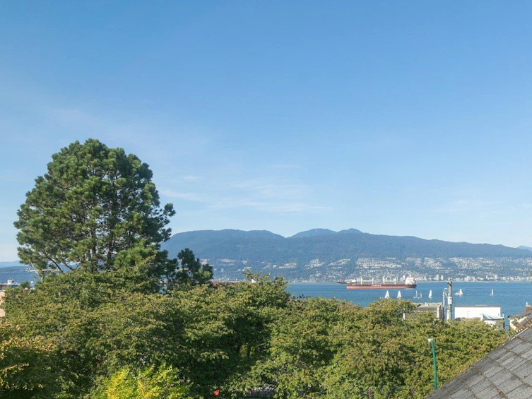3262 W 1st Avenue, Vancouver, BC, V6K 1H5 - 24