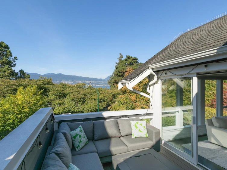 3262 W 1st Avenue, Vancouver, BC, V6K 1H5 - 8