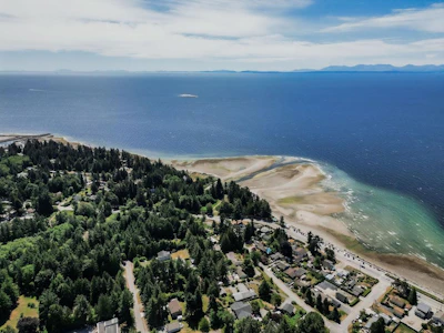241-5160 Davis Bay Road - 3