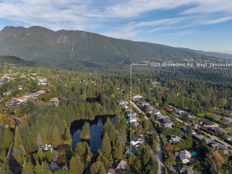 1025 Groveland Road, West Vancouver, BC, V7S 1Y9 - 11