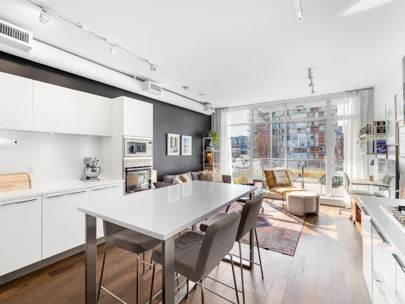 518 - 108 E 1st Avenue, Vancouver BC V5T 0E4