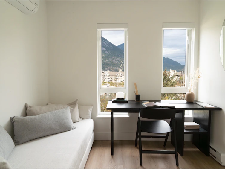 38081 Helm Way, Squamish, BC, V8B 1A8 - 18