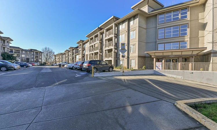 215-45567 Yale Road