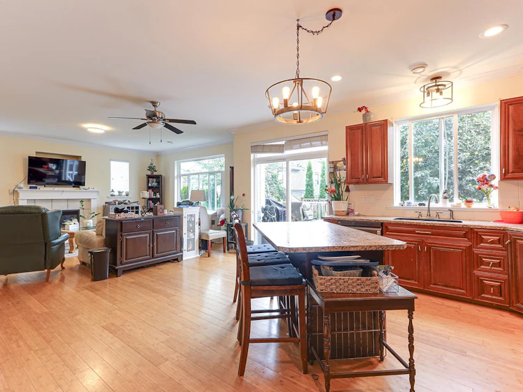 18359 67 Avenue, Surrey, BC, V3S 1E5 - 13