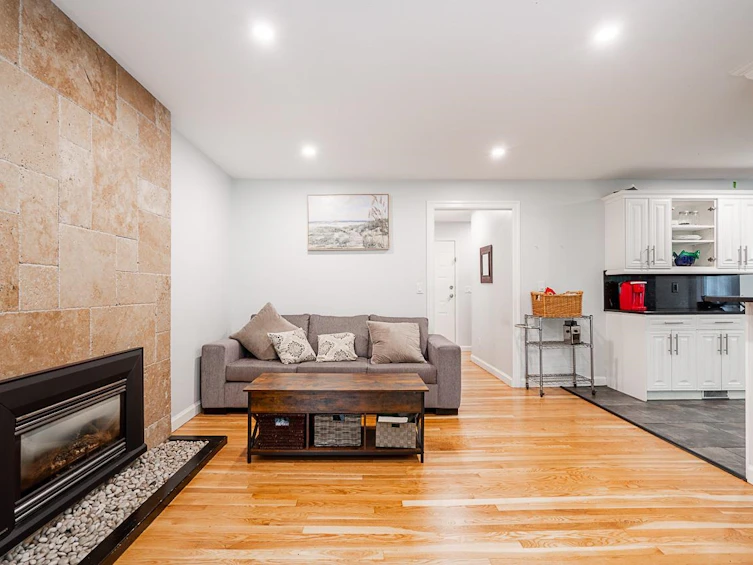 1402 Briarcliffe Drive, Coquitlam, BC, V3E 1Z1 - 13