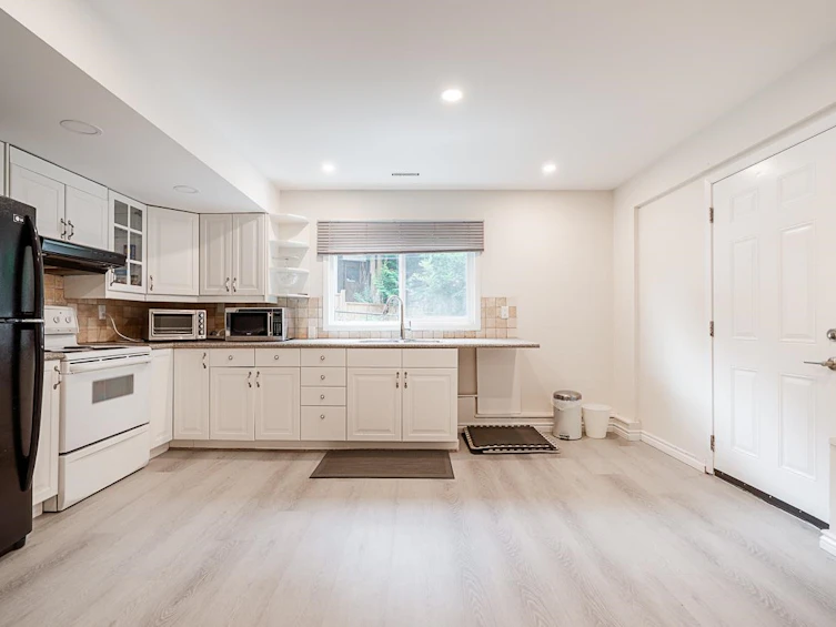 1402 Briarcliffe Drive, Coquitlam, BC, V3E 1Z1 - 27