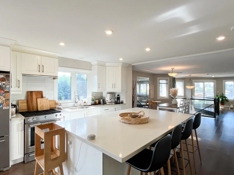 858 Stevens Street, Surrey, BC, V4B 4X2 - 9
