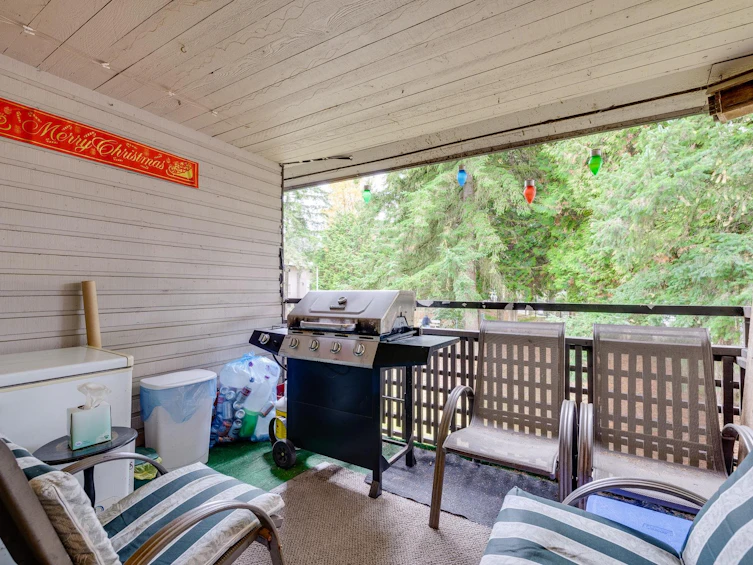 14834 Holly Park Lane, Surrey, BC, V3R 6Y2 - 19