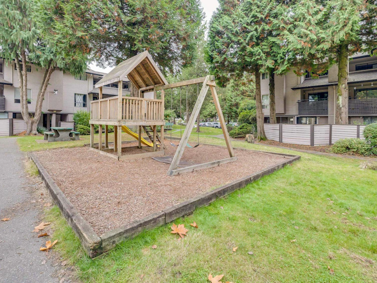 14834 Holly Park Lane, Surrey, BC, V3R 6Y2 - 22