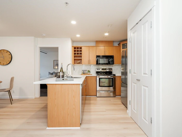 103-3142 St Johns Street, Port Moody, BC, V3H 5E5 - 4