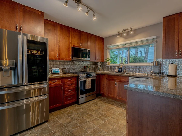 22650 Lee Avenue, Maple Ridge, BC, V2X 4G5 - 3