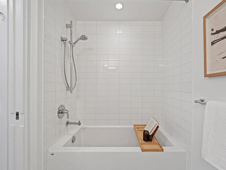 206-725 Marine Drive, North Vancouver, BC, V7M 0G2 - 12