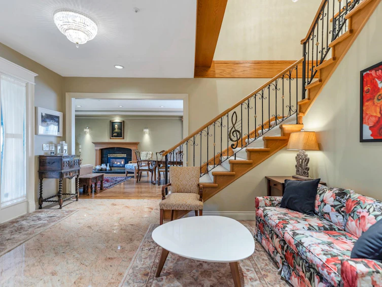 5062 Granville Street, Vancouver, BC, V6M 3B4 - 4