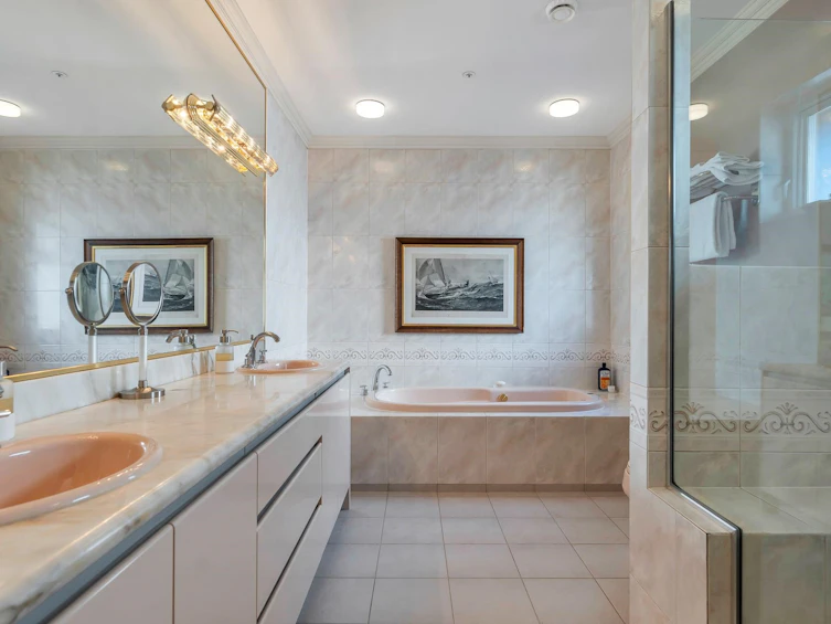 5062 Granville Street, Vancouver, BC, V6M 3B4 - 22