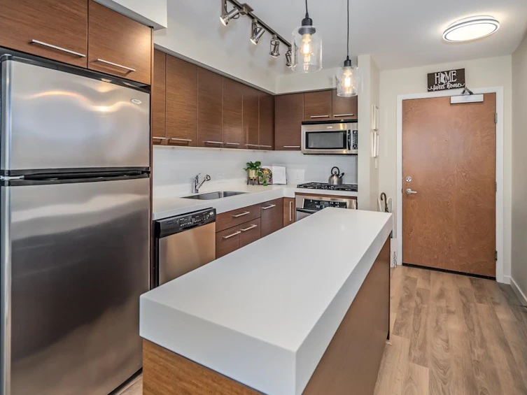 403-2770 Sophia Street, Vancouver, BC, V5T 0A4 - 3
