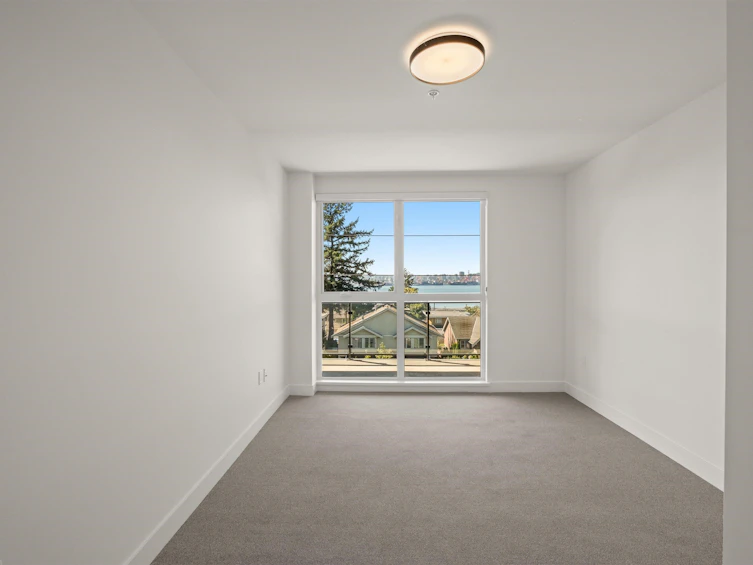 411-422 E 3rd Street, North Vancouver, BC, V7L 0K1 - 10