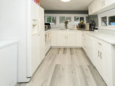 23252 Calvin Crescent - 4