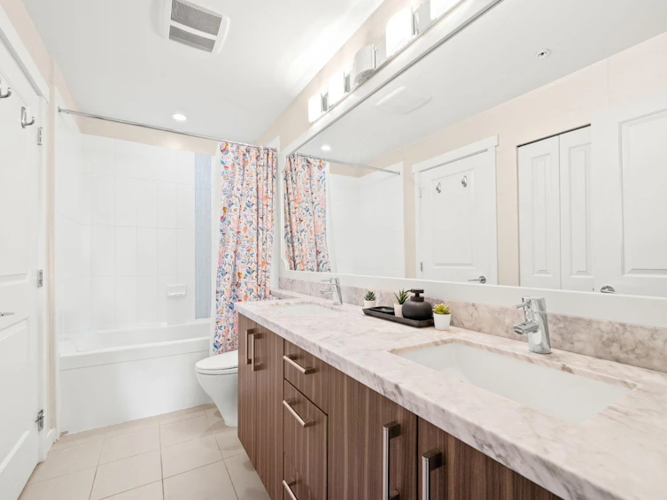 127-119 W 22nd Street, North Vancouver, BC, V7M 0B4 - 10